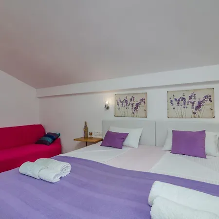 Josie By Interhome Holiday home Gabonjin