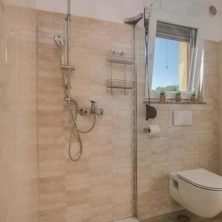 Josie By Interhome Gabonjin